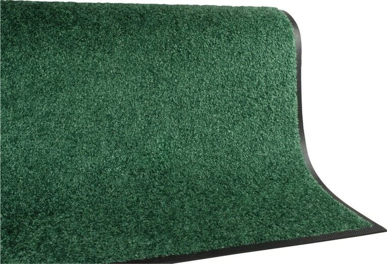 Corner shot for Tri Grip XL entrance matting with close up of rubber edging